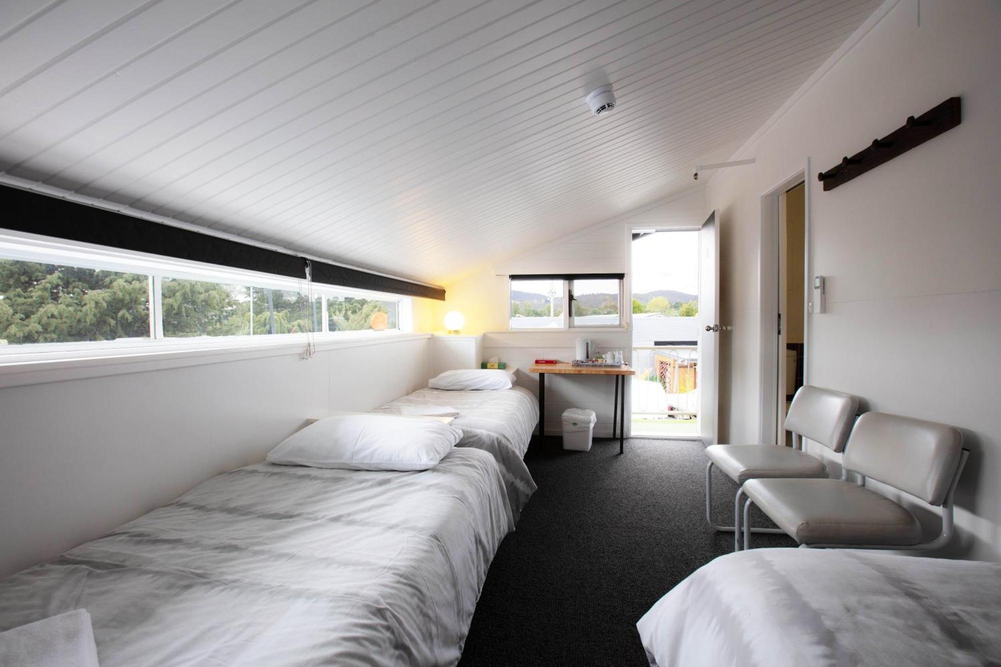 جيندابين Kookaburra Lodge الغرفة الصورة