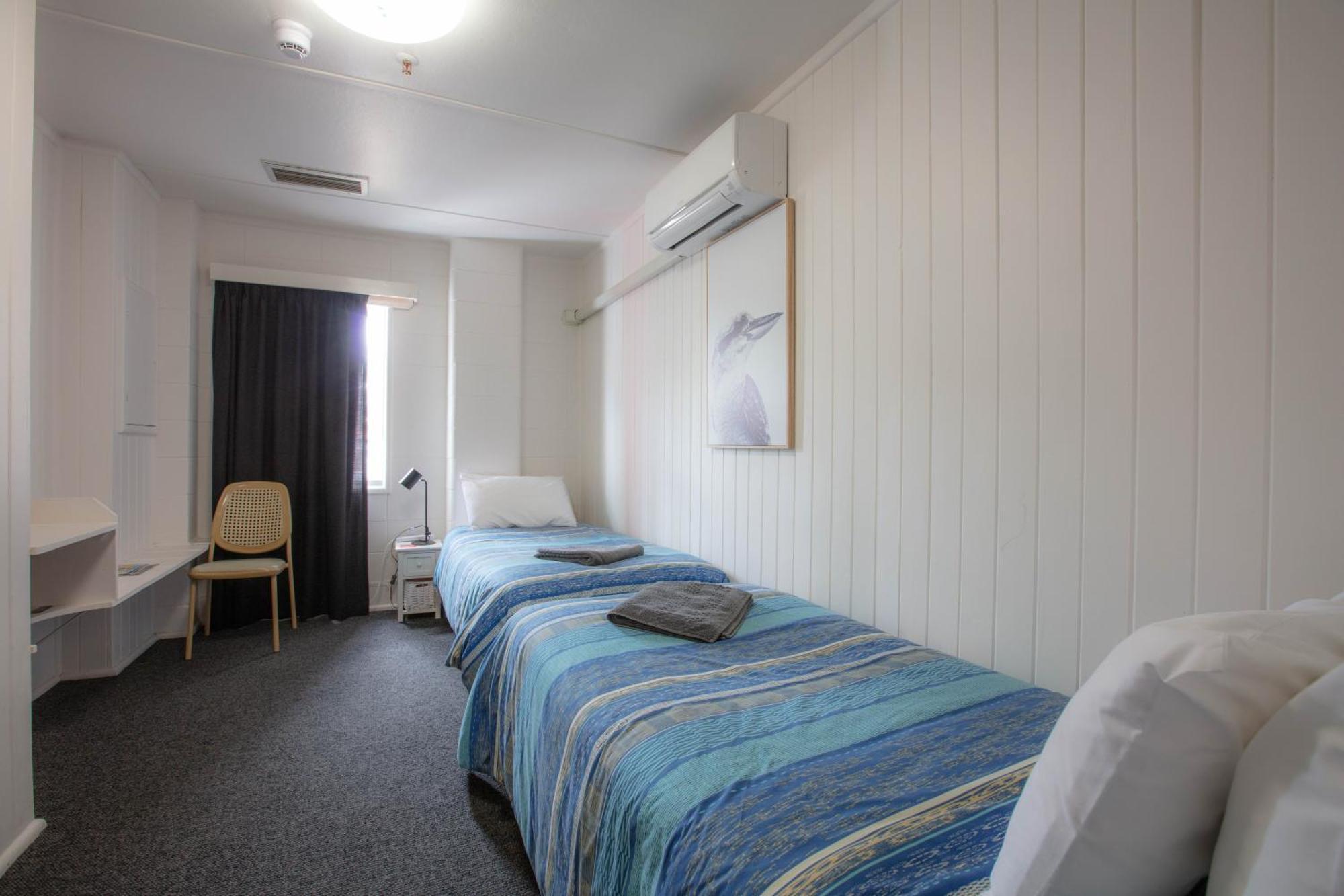 جيندابين Kookaburra Lodge الغرفة الصورة